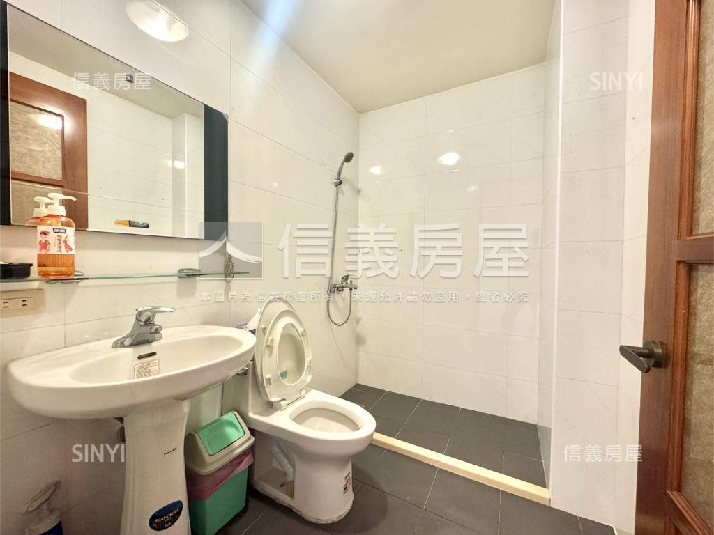 地約３３坪整理美透房屋室內格局與周邊環境