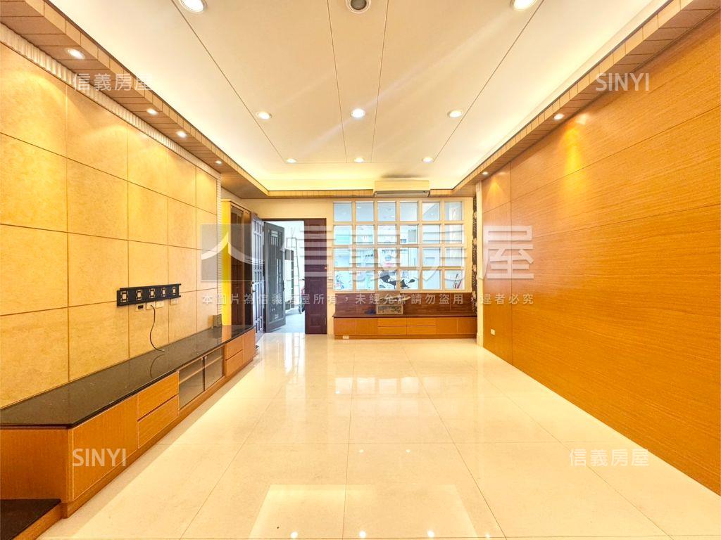 地約３３坪整理美透房屋室內格局與周邊環境