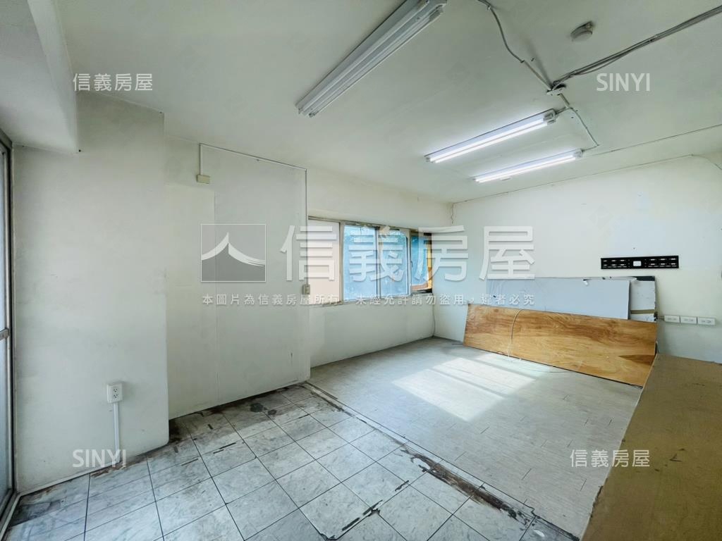 公益商圈順向顯眼金角店房屋室內格局與周邊環境