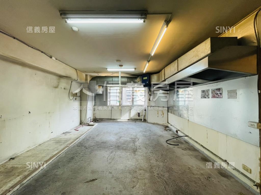 公益商圈順向顯眼金角店房屋室內格局與周邊環境