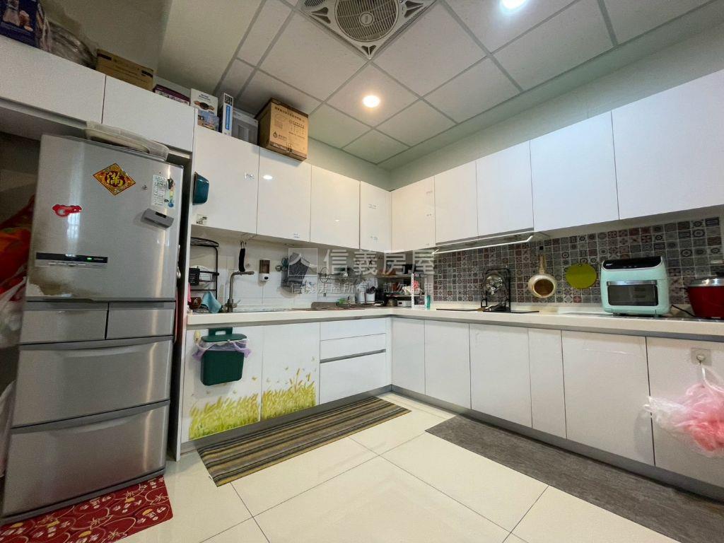 西港三面採光大地坪美透天房屋室內格局與周邊環境