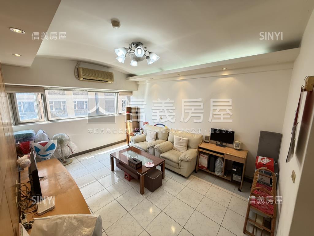 中興橋電梯三房車位房屋室內格局與周邊環境