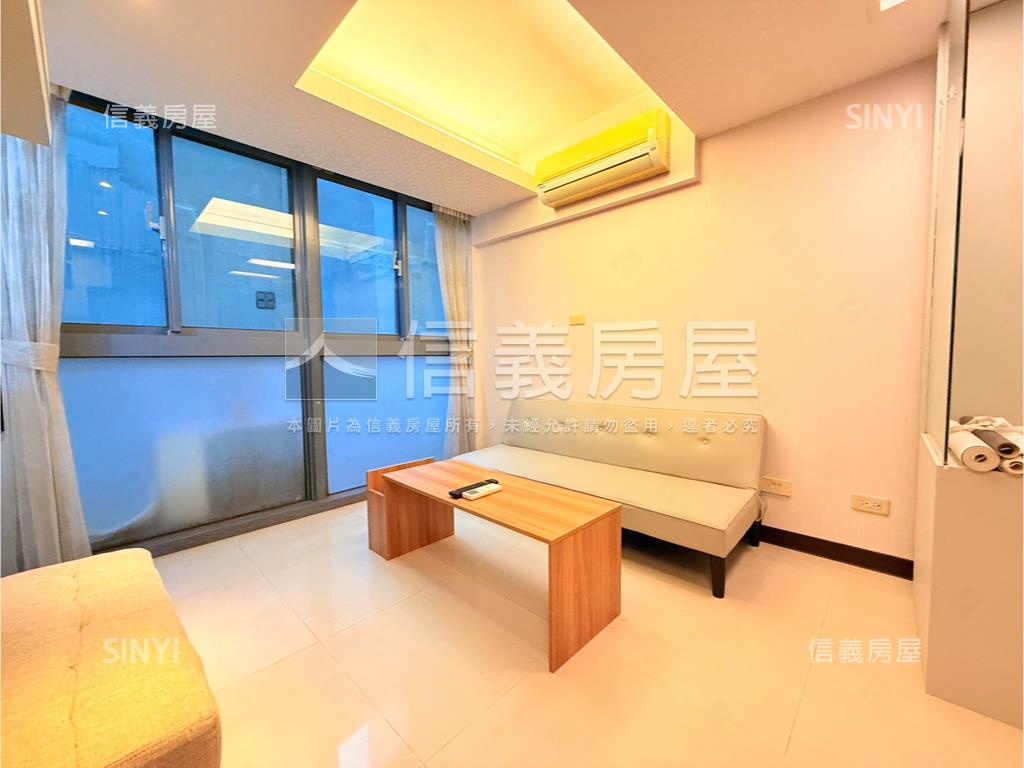 專任第芬妮附車位房屋室內格局與周邊環境