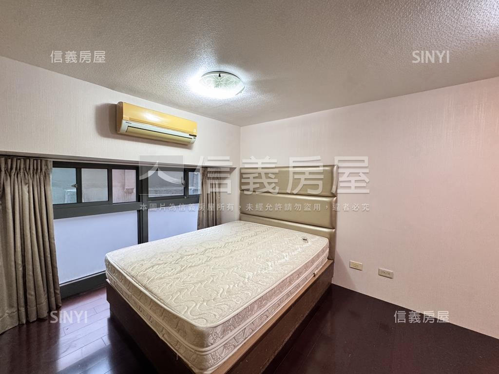 專任第芬妮附車位房屋室內格局與周邊環境