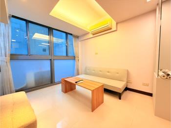 挑高四米五第芬妮附車位