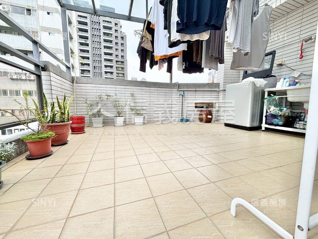 科博８年獨棟角墅先看這間房屋室內格局與周邊環境
