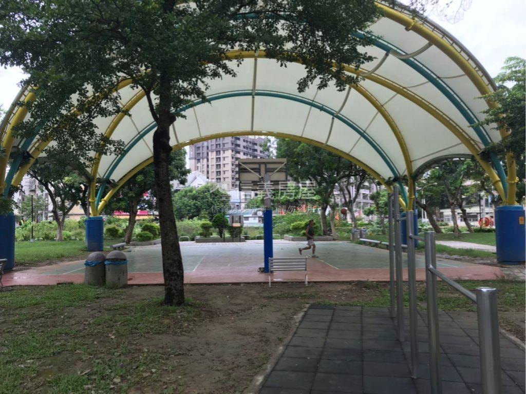 近復旦高中金店面房屋室內格局與周邊環境