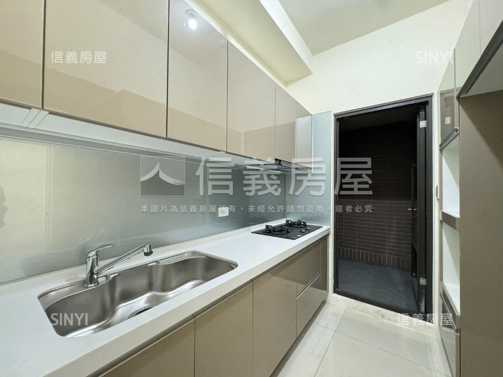 崑庭敦峰低調奢華豪邸房屋室內格局與周邊環境