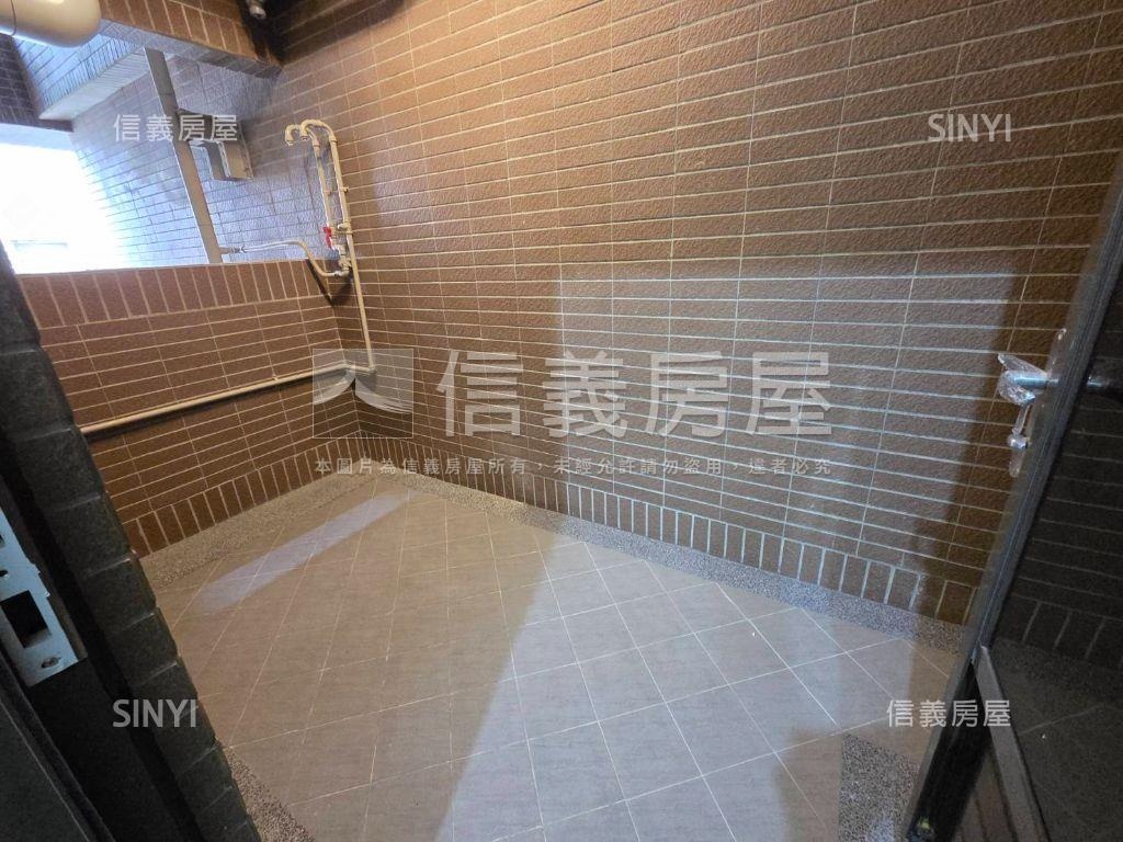 崑庭敦峰低調奢華豪邸房屋室內格局與周邊環境