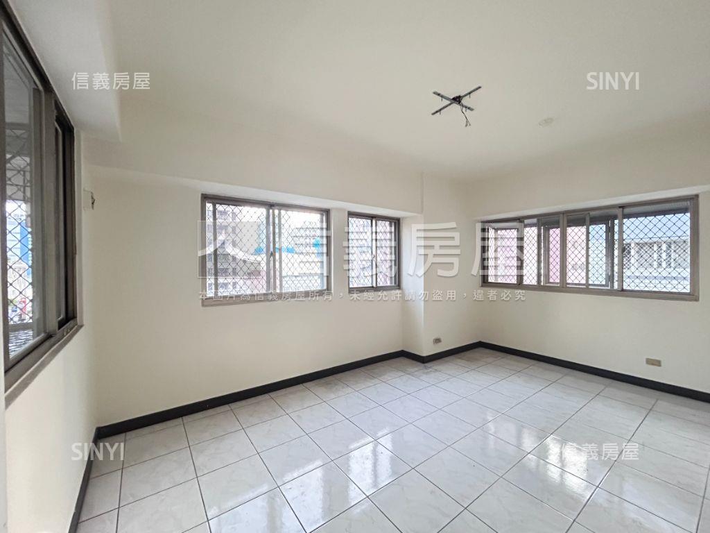 稀有東興樂章大兩房兩衛浴房屋室內格局與周邊環境