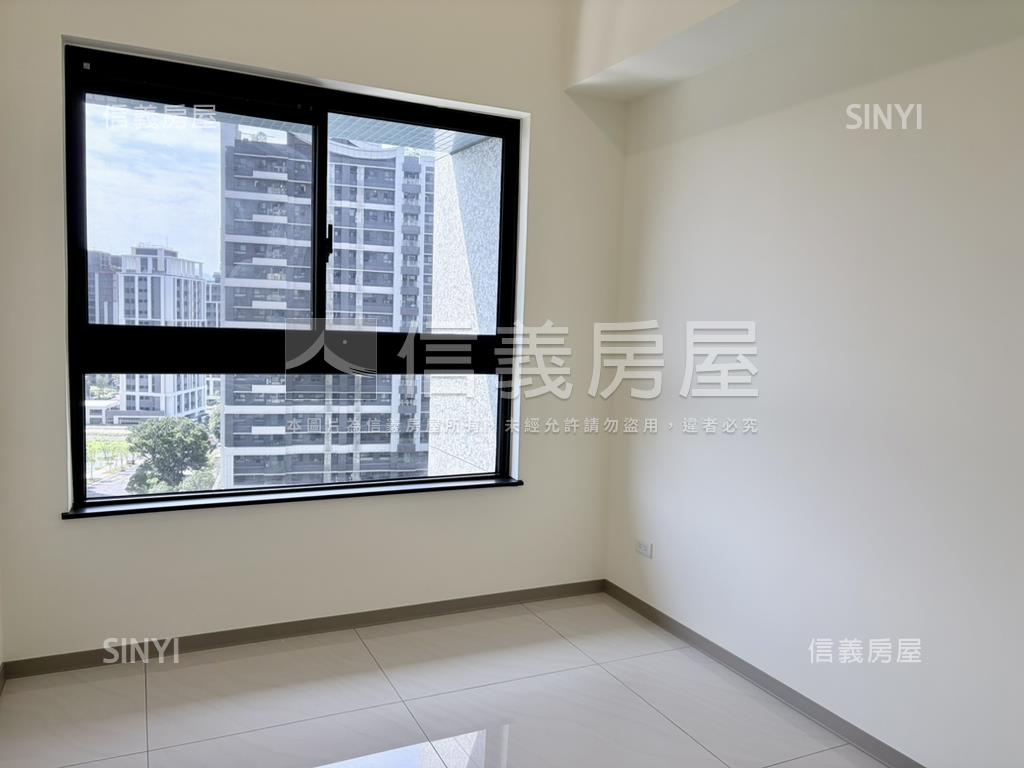 峰左岸。質感高樓三房車位房屋室內格局與周邊環境