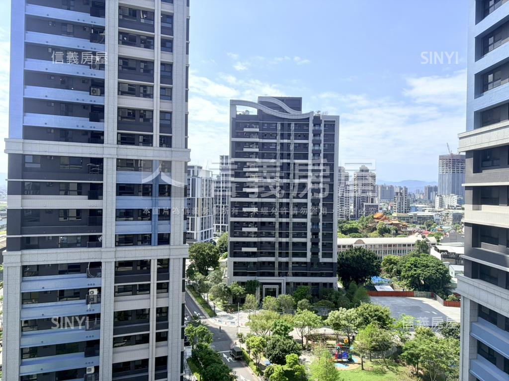 峰左岸。質感高樓三房車位房屋室內格局與周邊環境