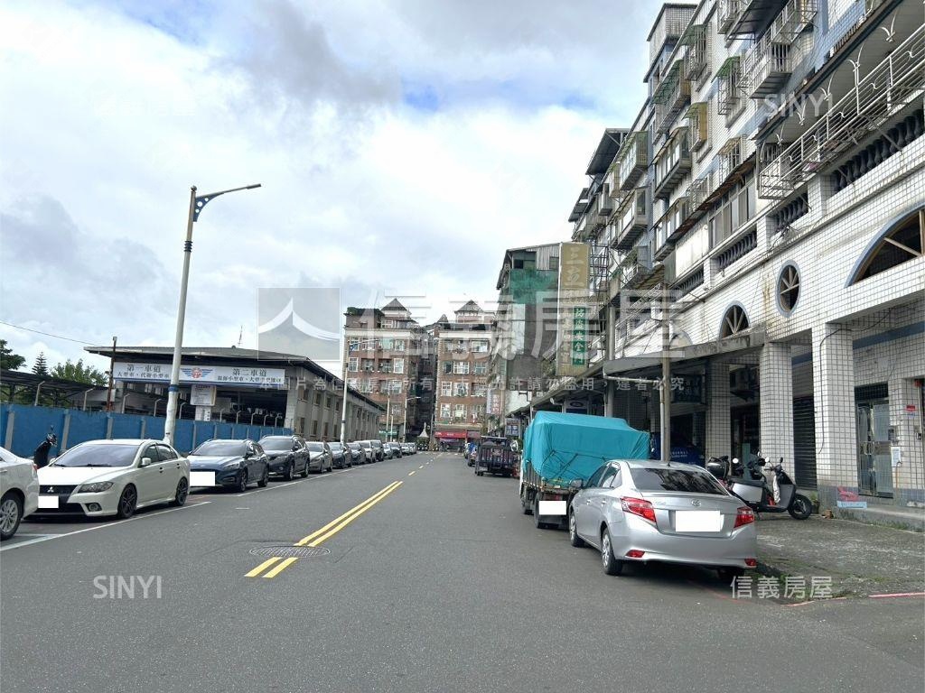 大降價！美景頂加五加六樓房屋室內格局與周邊環境