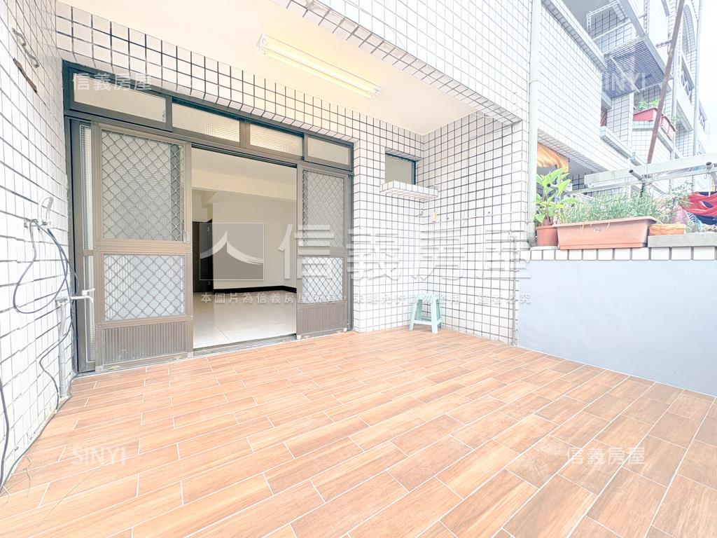 仁武邊間整理好透天房屋室內格局與周邊環境