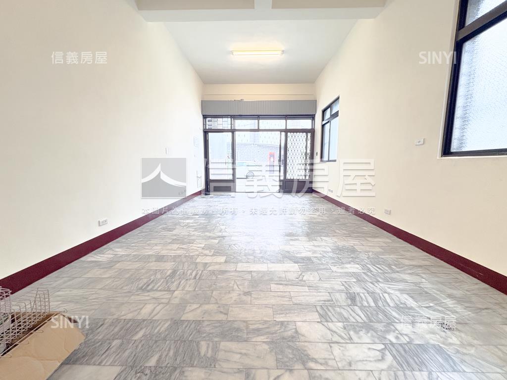仁武邊間整理好透天房屋室內格局與周邊環境