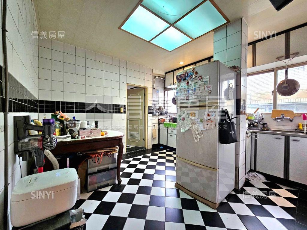 ★臨沂街高質感公寓房屋室內格局與周邊環境