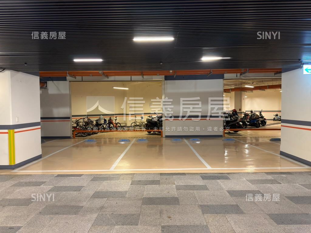 專任麗晶花園精美特殊戶房屋室內格局與周邊環境