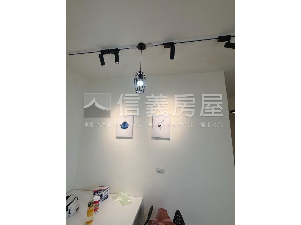 東區新整理五樓美寓房屋室內格局與周邊環境