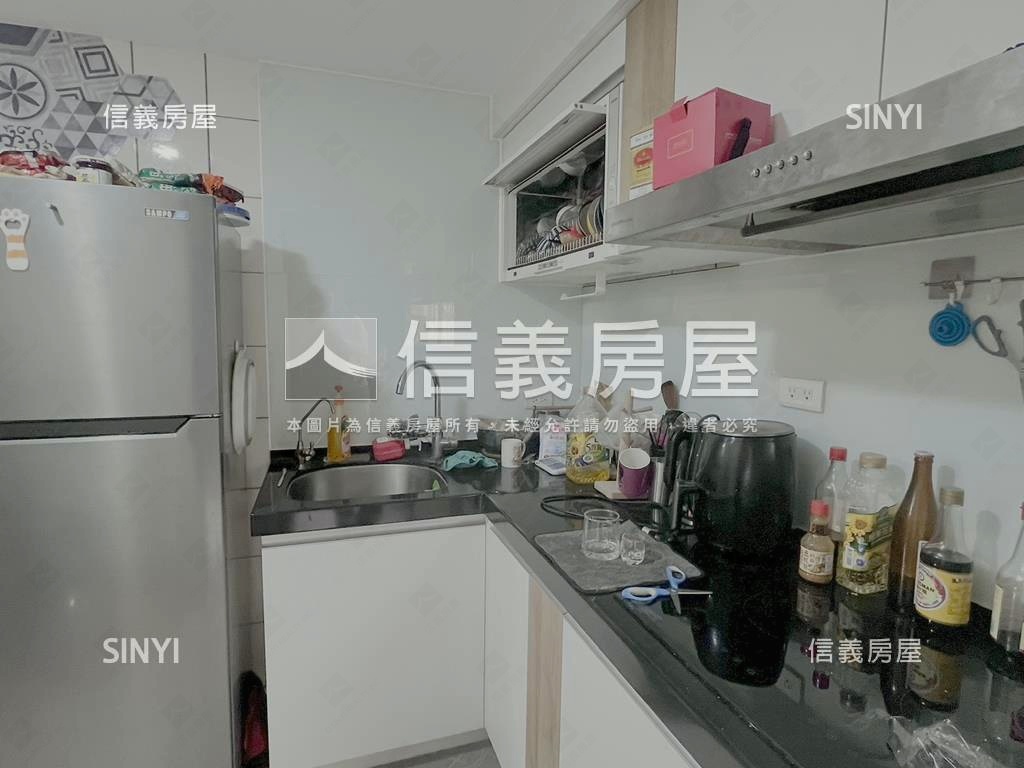 麥克阿瑟２＋１房房屋室內格局與周邊環境