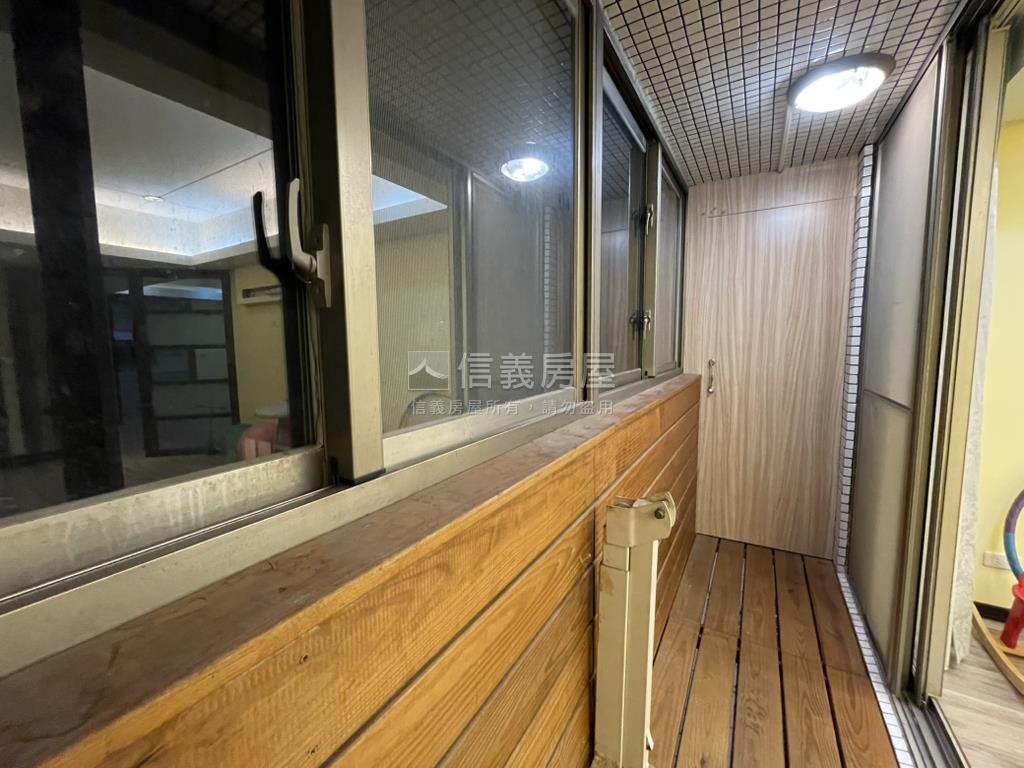 正群天下美裝潢四房房屋室內格局與周邊環境