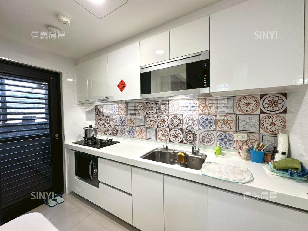 福喜喜硯景安捷運房屋室內格局與周邊環境