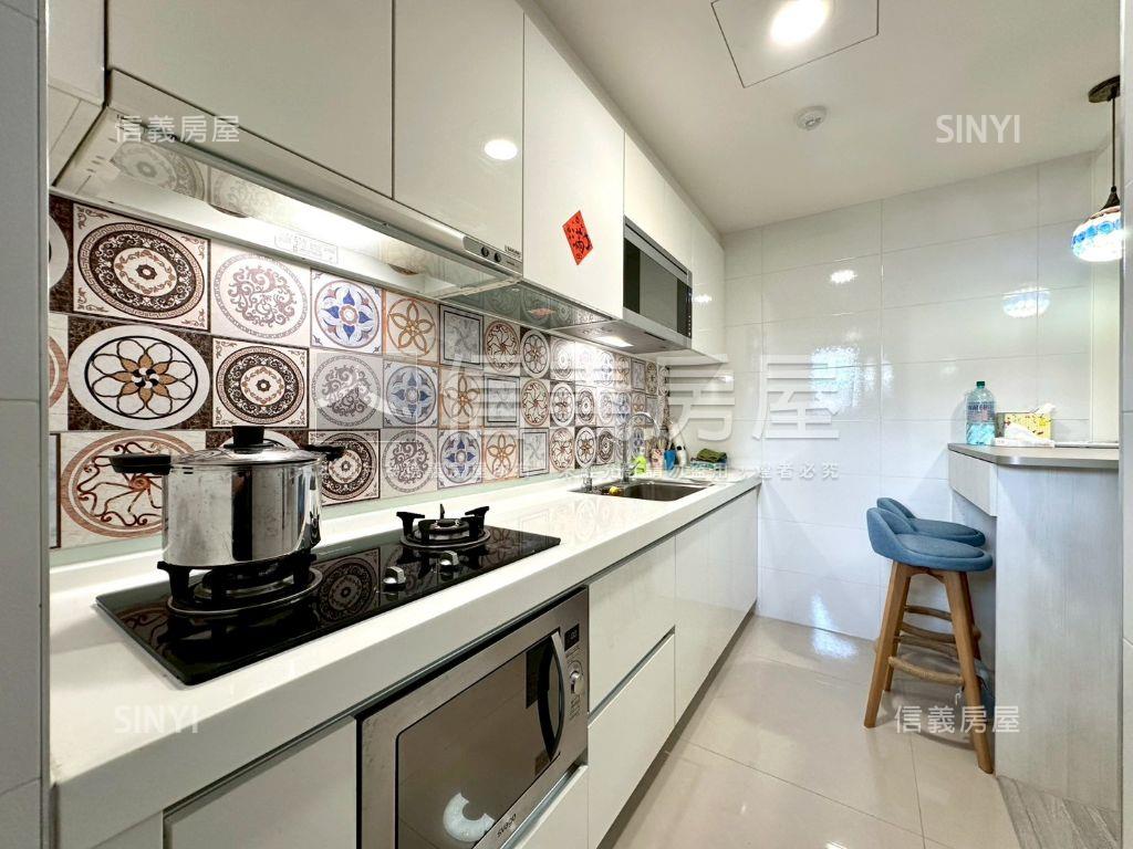 福喜喜硯景安捷運房屋室內格局與周邊環境