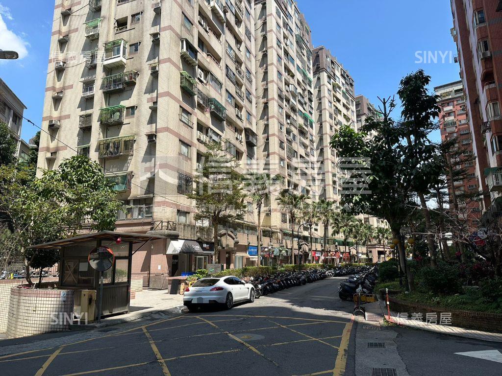 福喜喜硯景安捷運房屋室內格局與周邊環境