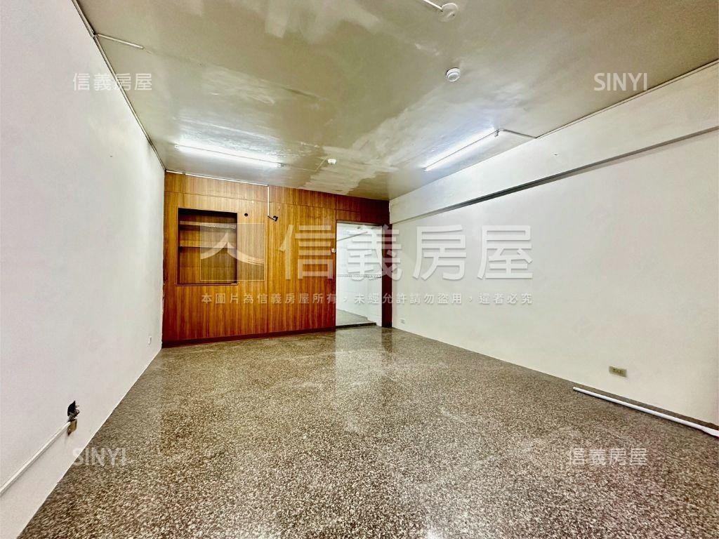 Ｏ９捷運站旁店面房屋室內格局與周邊環境