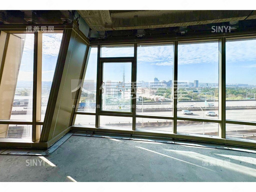 低總價！ＴＯＰ１七期商辦房屋室內格局與周邊環境