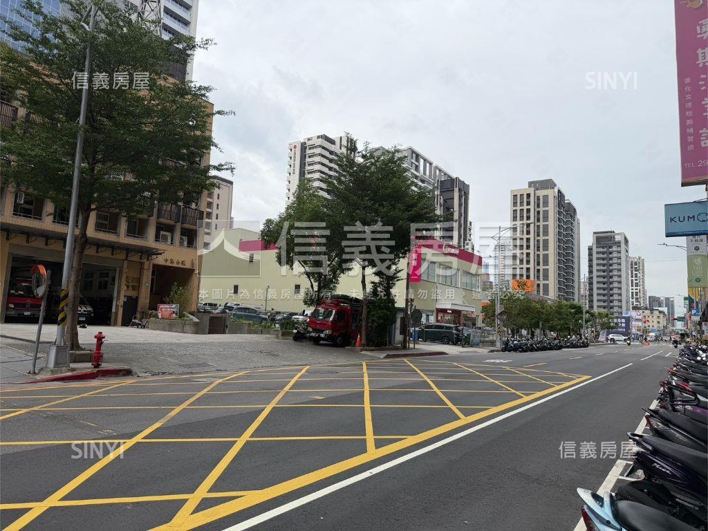 泰隆國美精美四房車位房屋室內格局與周邊環境