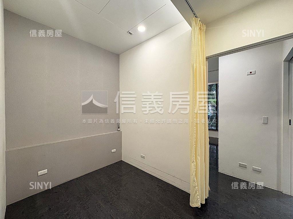 崇德商圈稀有角窗店面房屋室內格局與周邊環境