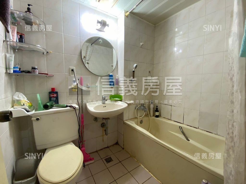 荷蘭村稀有樓中樓房屋室內格局與周邊環境