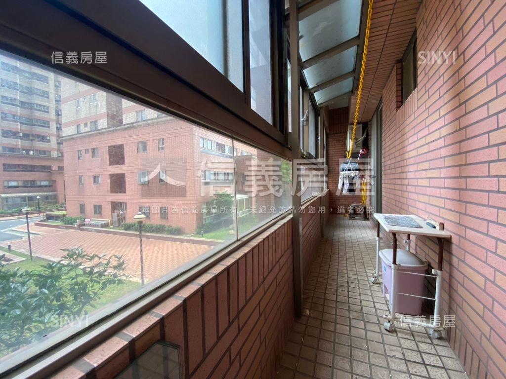 荷蘭村稀有樓中樓房屋室內格局與周邊環境
