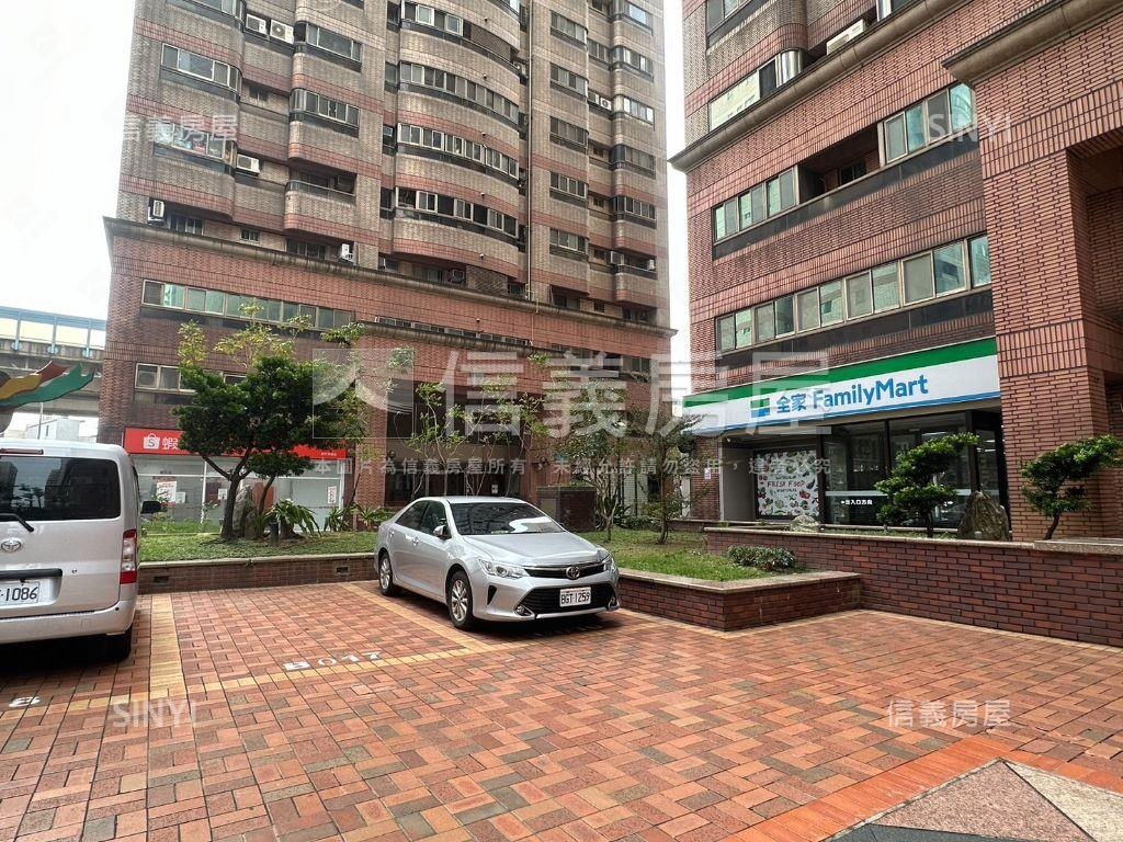 荷蘭村稀有樓中樓房屋室內格局與周邊環境