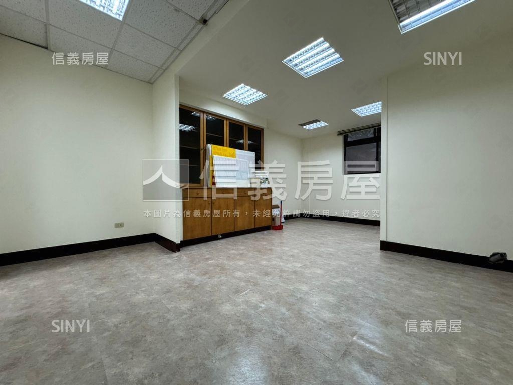 民權路雙捷運店面辦公一樓房屋室內格局與周邊環境
