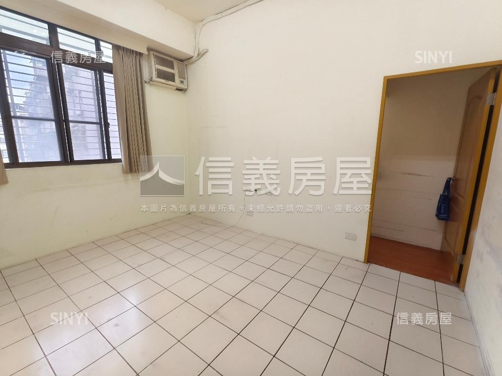 捷運丹鳳鈴木華城房屋室內格局與周邊環境