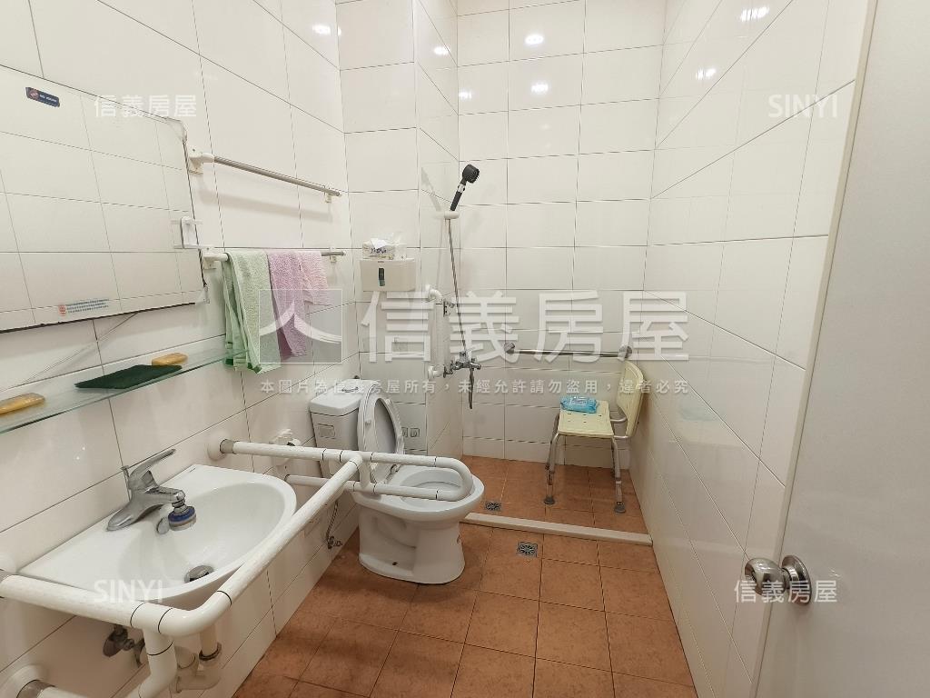 捷運丹鳳鈴木華城房屋室內格局與周邊環境