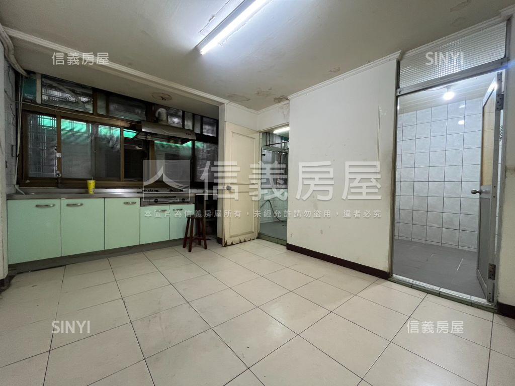 丹鳳捷運公寓三樓房屋室內格局與周邊環境