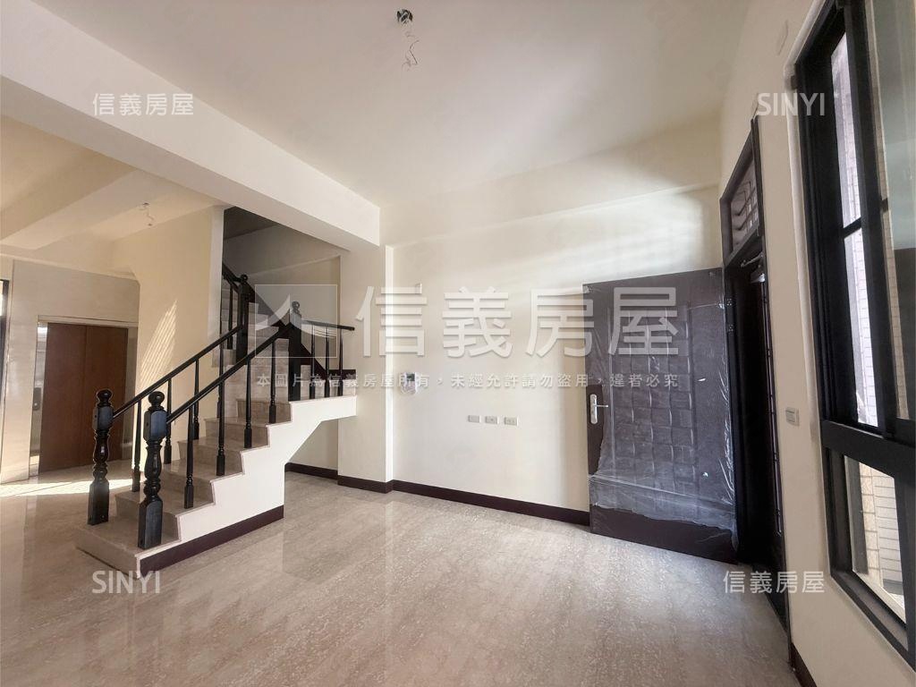 西屯全新別墅房屋室內格局與周邊環境