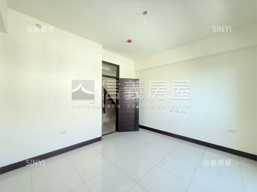 西屯全新別墅房屋室內格局與周邊環境