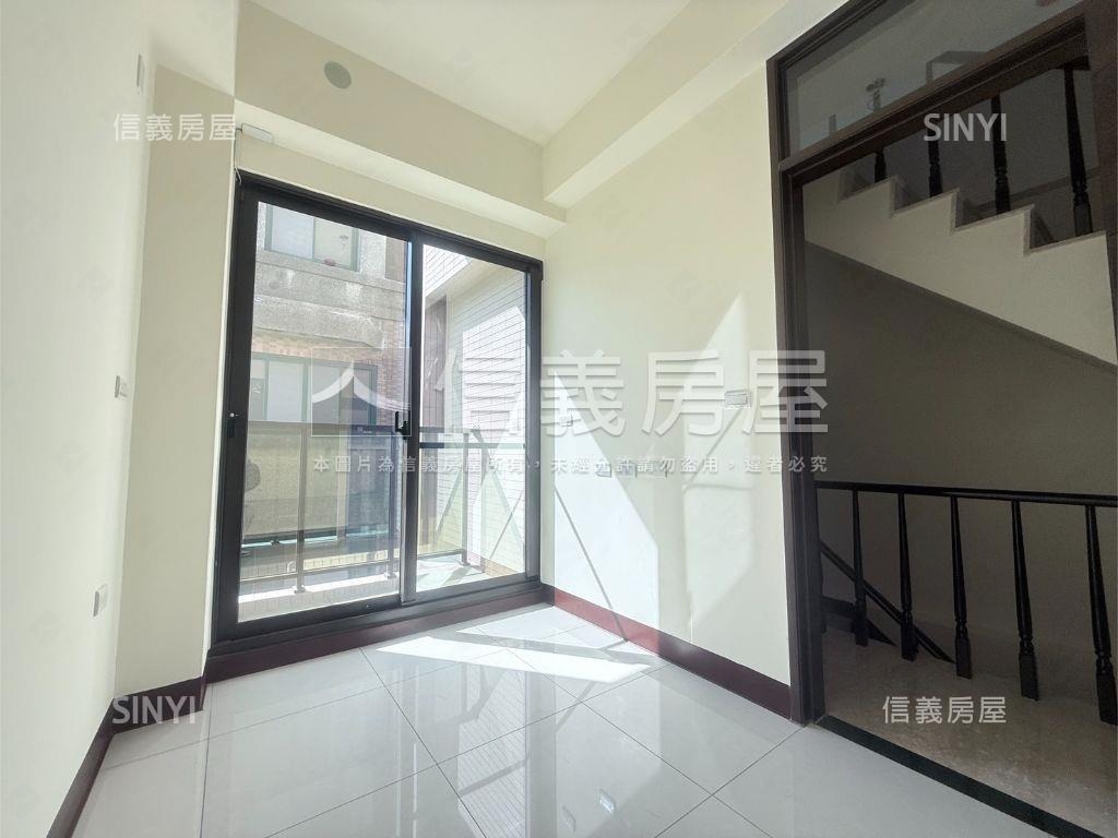 西屯全新別墅房屋室內格局與周邊環境