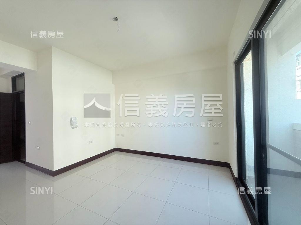 西屯全新別墅房屋室內格局與周邊環境