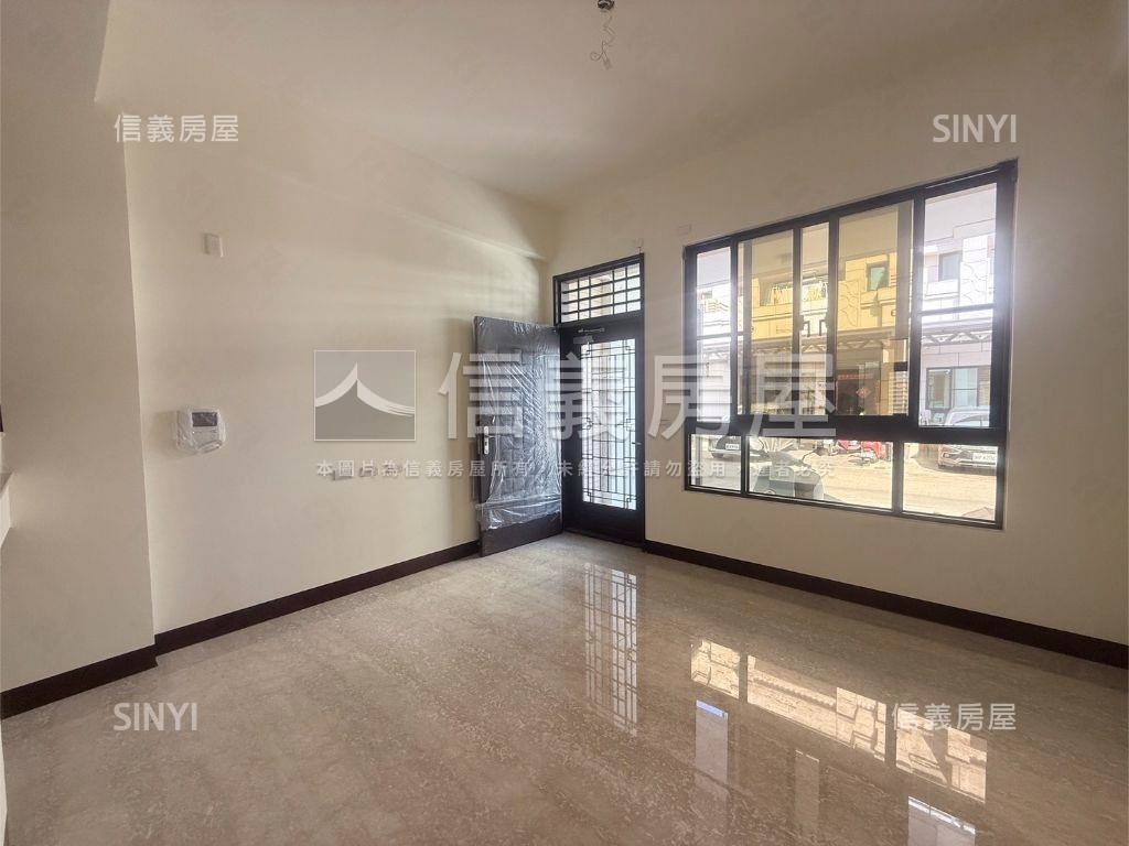 西屯全新別墅房屋室內格局與周邊環境