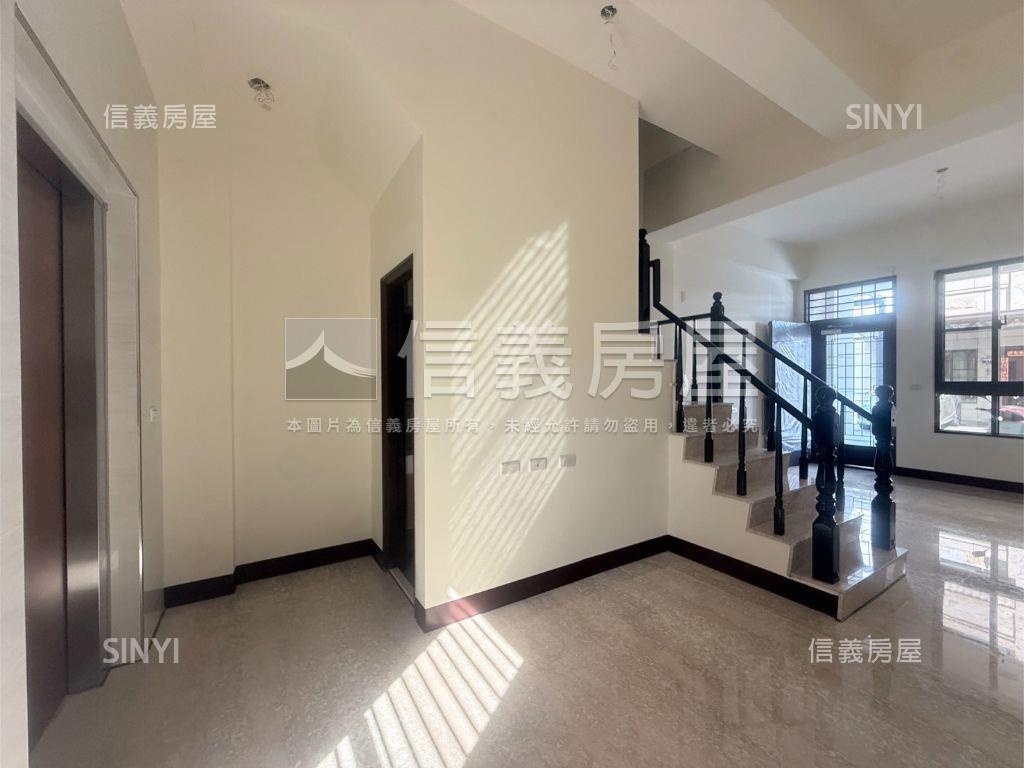 西屯全新別墅房屋室內格局與周邊環境