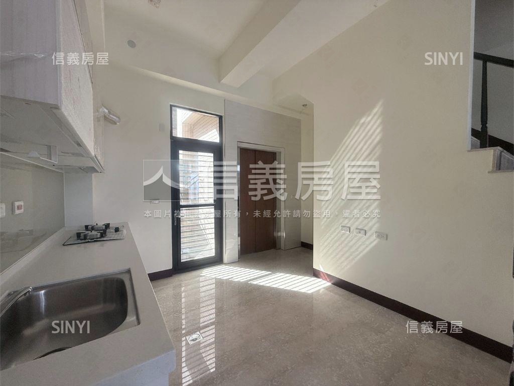 西屯全新別墅房屋室內格局與周邊環境