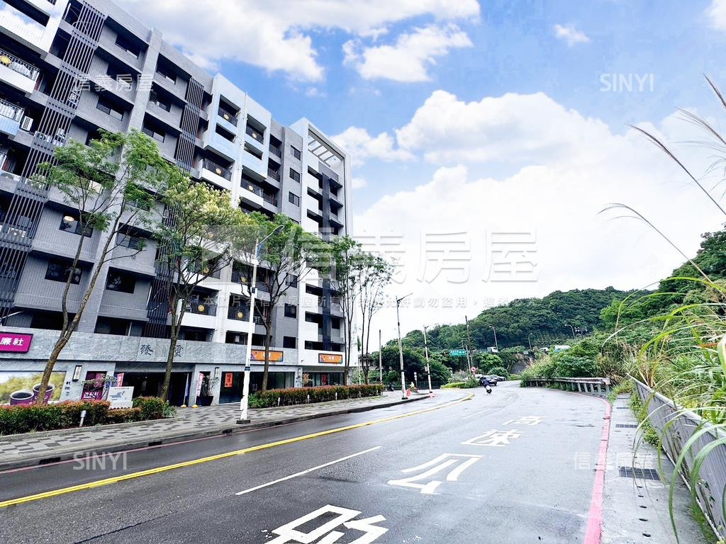 宏貿臻璽兩房稀有釋出房屋室內格局與周邊環境