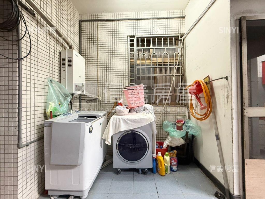 海山捷運公寓一樓好停車房屋室內格局與周邊環境