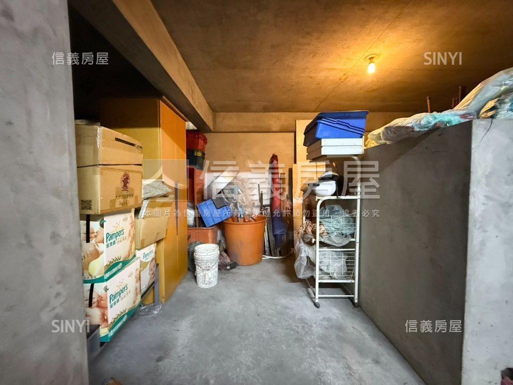 海山捷運公寓一樓好停車房屋室內格局與周邊環境