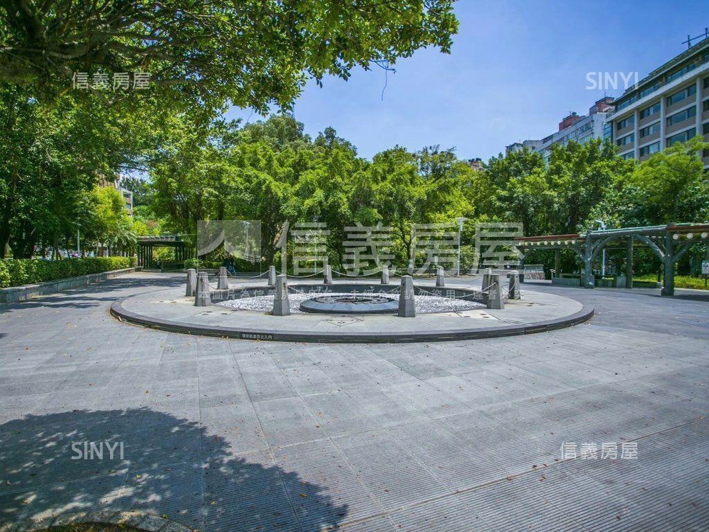 捷運公園景觀套房房屋室內格局與周邊環境