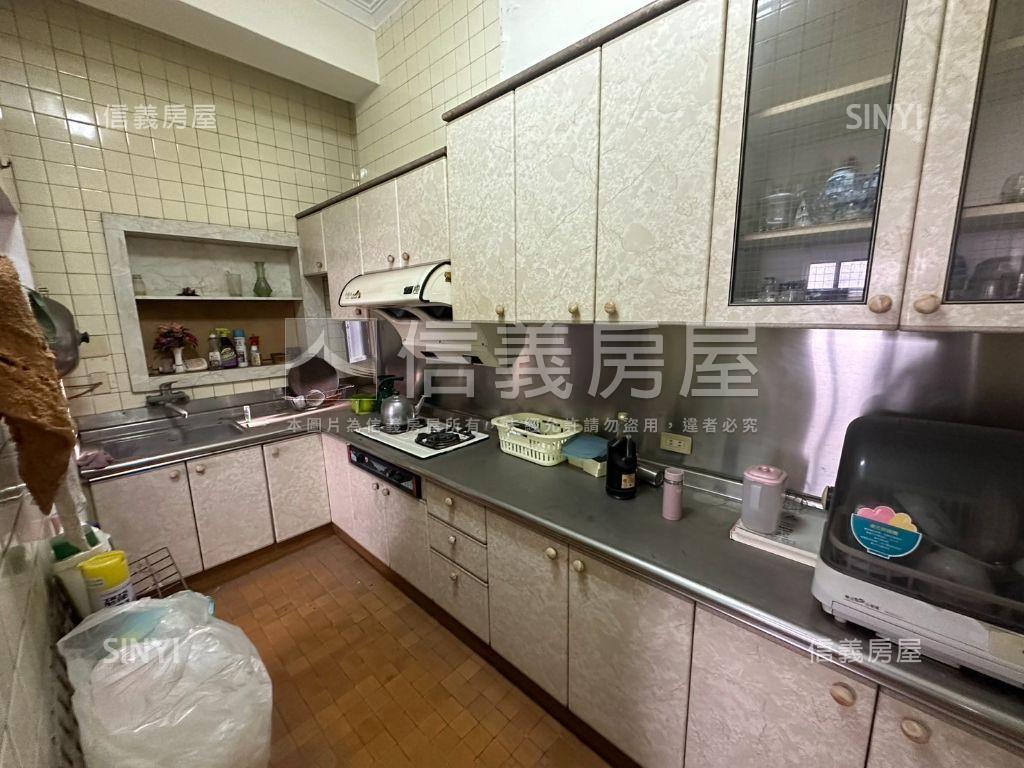 永樂街商圈賺錢店面房屋室內格局與周邊環境